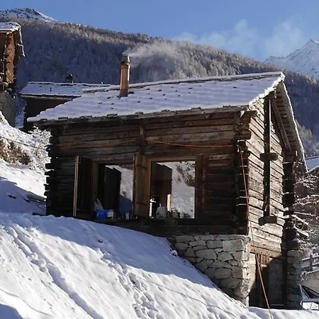 Mayen A Etienne Holiday home